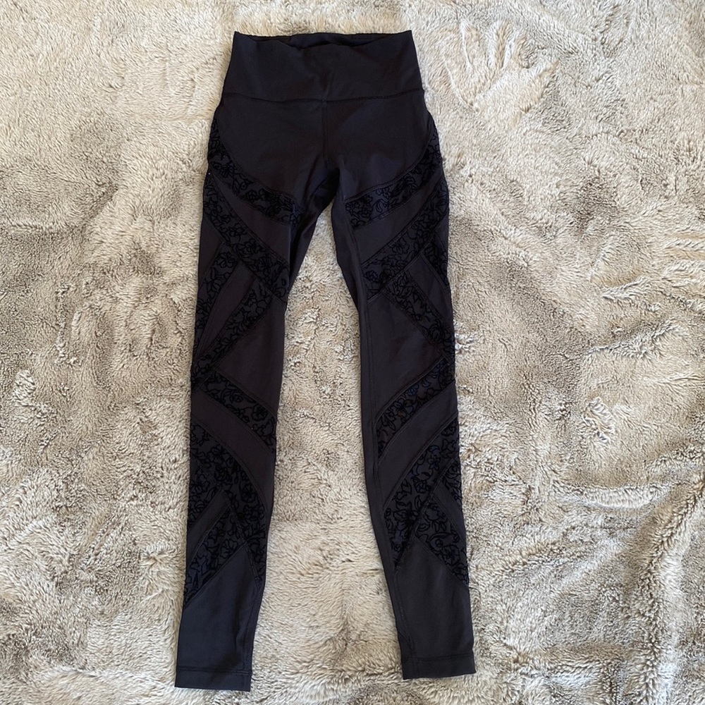 Lululemon mesh leggings
